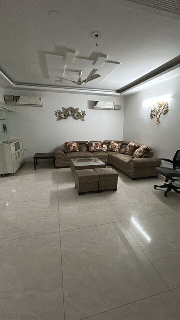 3 BHK Builder Floor For Rent in DLF City Phase IV, Dlf Phase iv
