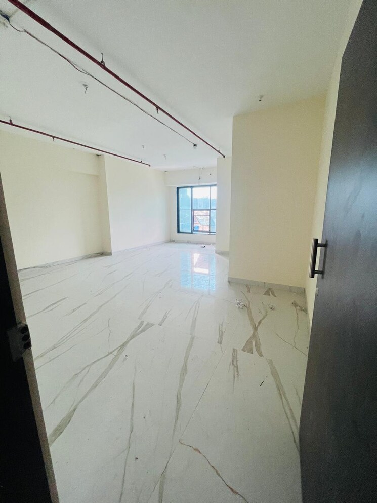 Room, dgs-sheetal-ekta Commercial Office Space 900 Sq.Ft. In Malad East Mumbai 9568318