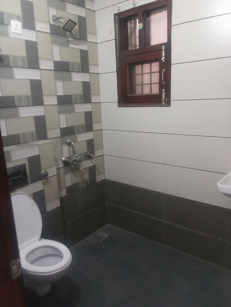 Bathroom, westend-apartment 2 Bedroom 500 Sq.Ft. Builder Floor In Rohini Delhi 9568435