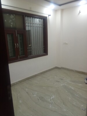 Room in 2 BHK Builder Floor at Westend Apartment, Rohini – for Rent