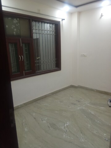 Room in 2 BHK Builder Floor at Westend Apartment, Rohini – for Rent