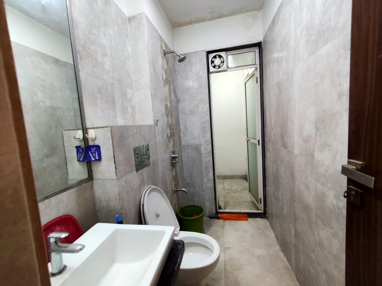 Bathroom, omkar-ananta 2 Bedroom 753 Sq.Ft. Apartment In Goregaon East Mumbai 9568417