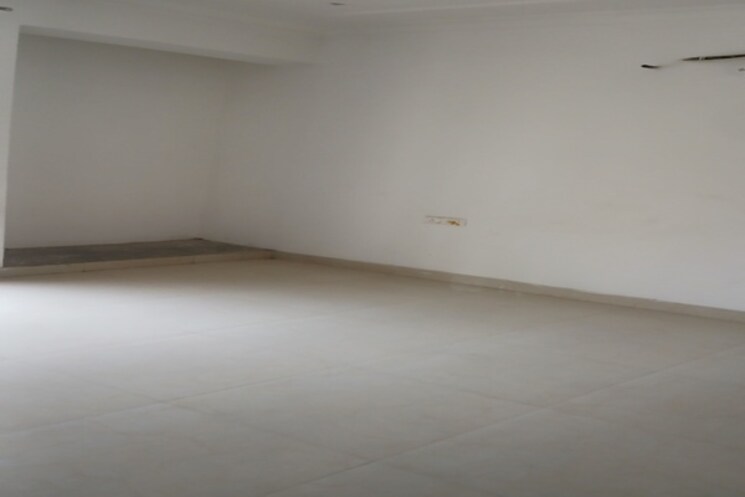 Room, alwar bypass road 4 Bedroom 500 Sq.Yd. Builder Floor In Alwar Bypass Road Bhiwadi 9568528