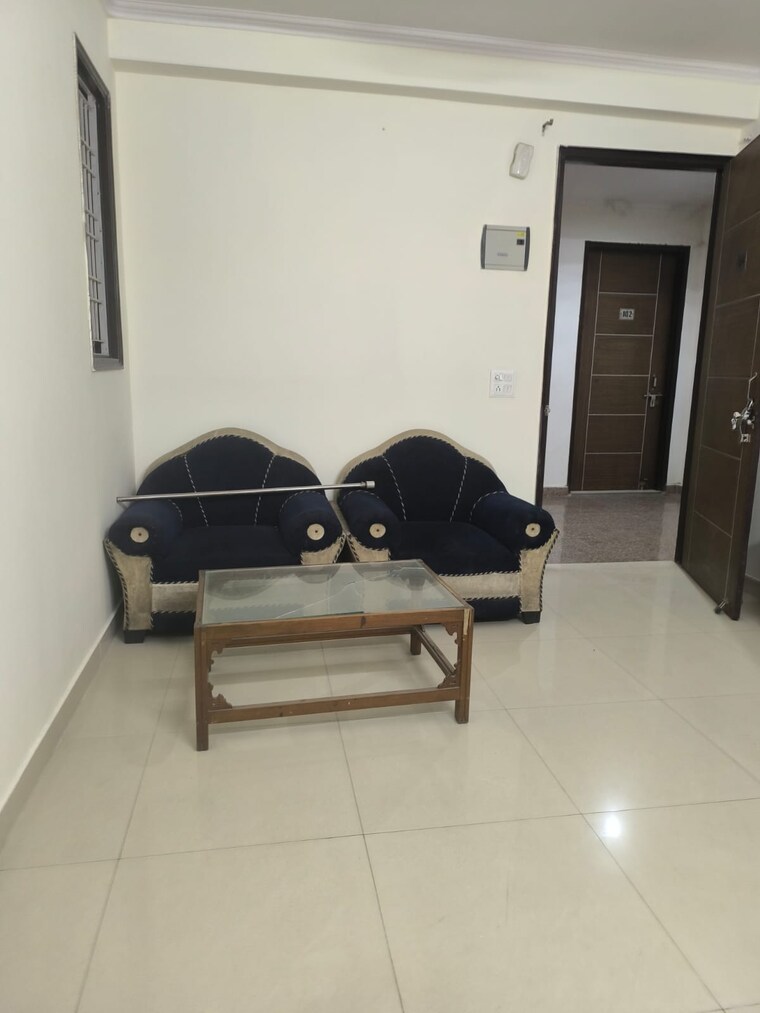Living Room, dwarka 1 Bedroom 55 Sq.Yd. Builder Floor In Dwarka Delhi 9568499