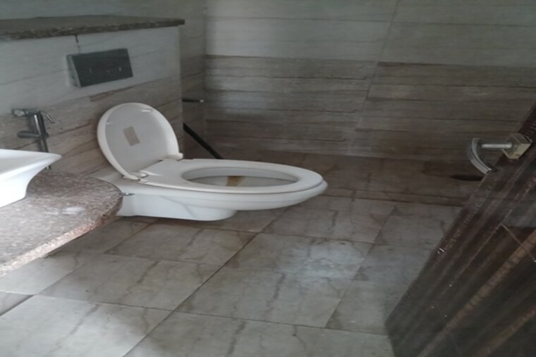 Bathroom, alwar bypass road 4 Bedroom 500 Sq.Yd. Builder Floor In Alwar Bypass Road Bhiwadi 9569062