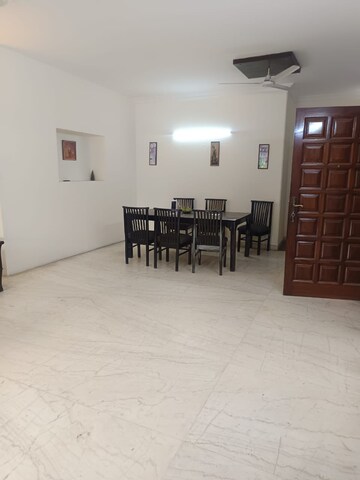 Parking in 3 BHK Builder Floor at Ansal Sushant Lok I, Sector 43 – for Rent