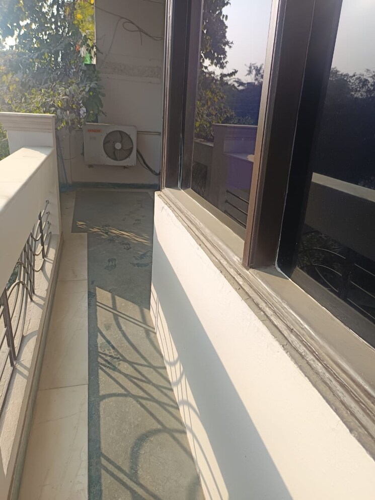 Balcony, ansal-sushant-lok-i 3 Bedroom 2700 Sq.Ft. Builder Floor In Sector 43 Gurgaon 9568509