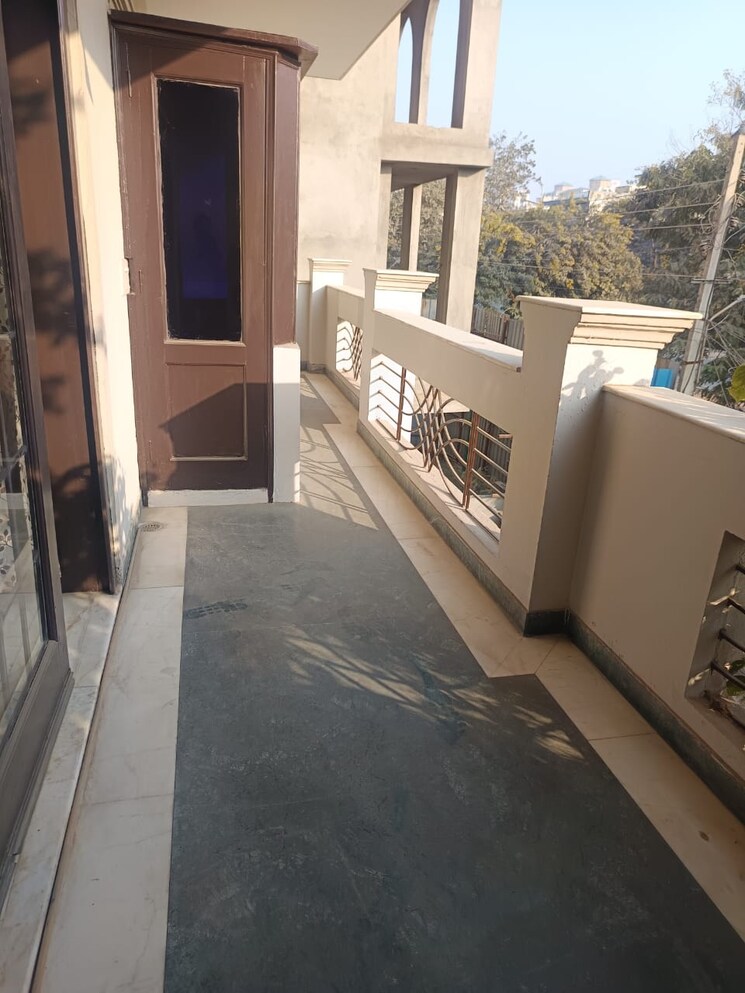 Balcony, ansal-sushant-lok-i 3 Bedroom 2700 Sq.Ft. Builder Floor In Sector 43 Gurgaon 9568509