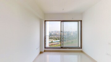 Room in 3 BHK Apartment at Sunteck City Avenue 4, Goregaon West – for Sale