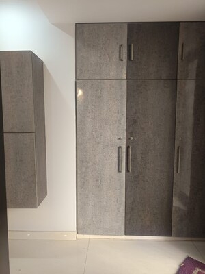 Building Lobby in 3 BHK Builder Floor at Ansal Sushant Lok I, Sector 43 – for Rent