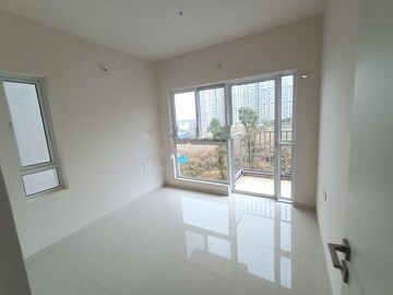 Room in 1 BHK Apartment at Godrej Hillside 2, Mahalunge – for Rent