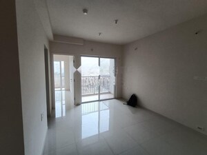 Room in 1 BHK Apartment at Godrej Hillside 2, Mahalunge – for Rent