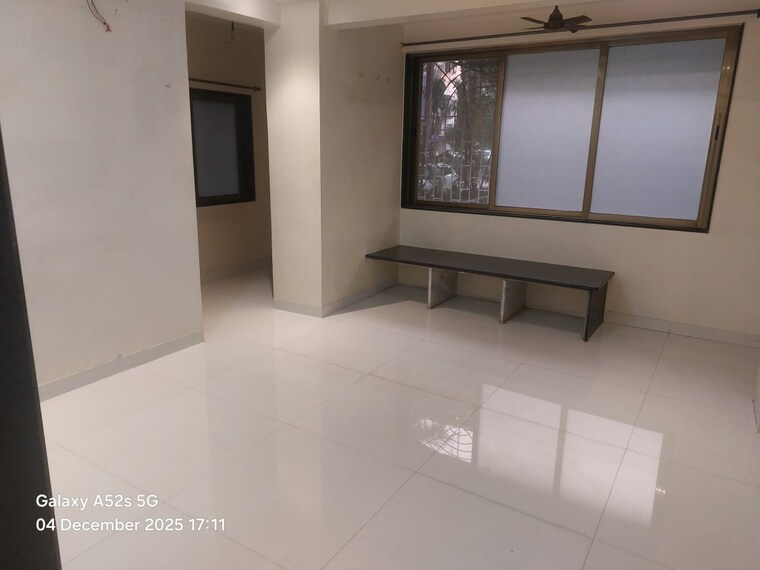 Room, vashi sector 29 3 Bedroom 1250 Sq.Ft. Apartment In Vashi Sector 29 Navi Mumbai 9568482
