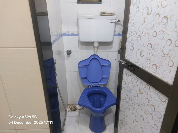 Bathroom, vashi sector 29 3 Bedroom 1250 Sq.Ft. Apartment In Vashi Sector 29 Navi Mumbai 9568482
