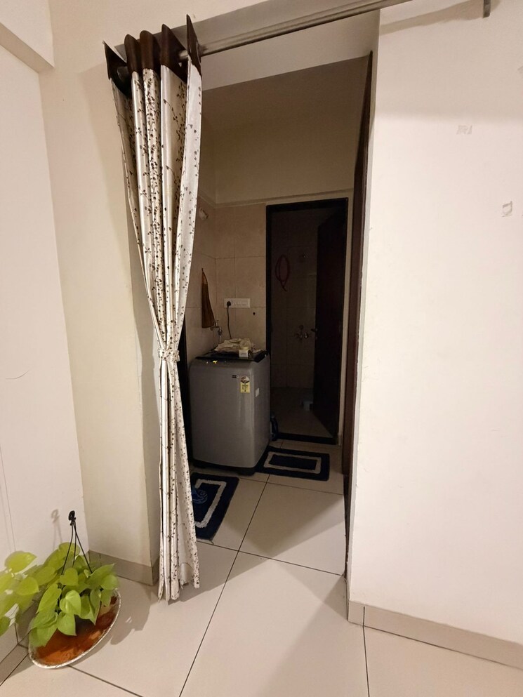 Bathroom, vilas-javdekar-yashwin-encore 1 Bedroom 460 Sq.Ft. Apartment In Wakad Pune 9568667