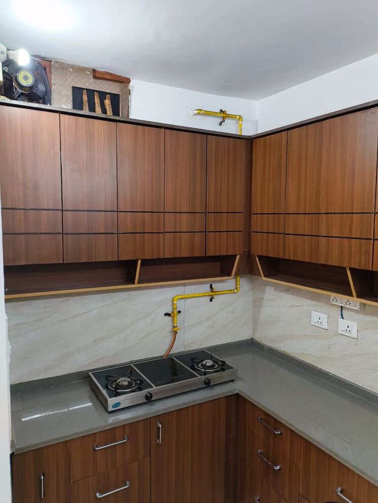 Kitchen, dlf-star-tower 2 Bedroom 160 Sq.Yd. Builder Floor In Sector 30 Gurgaon 9568689
