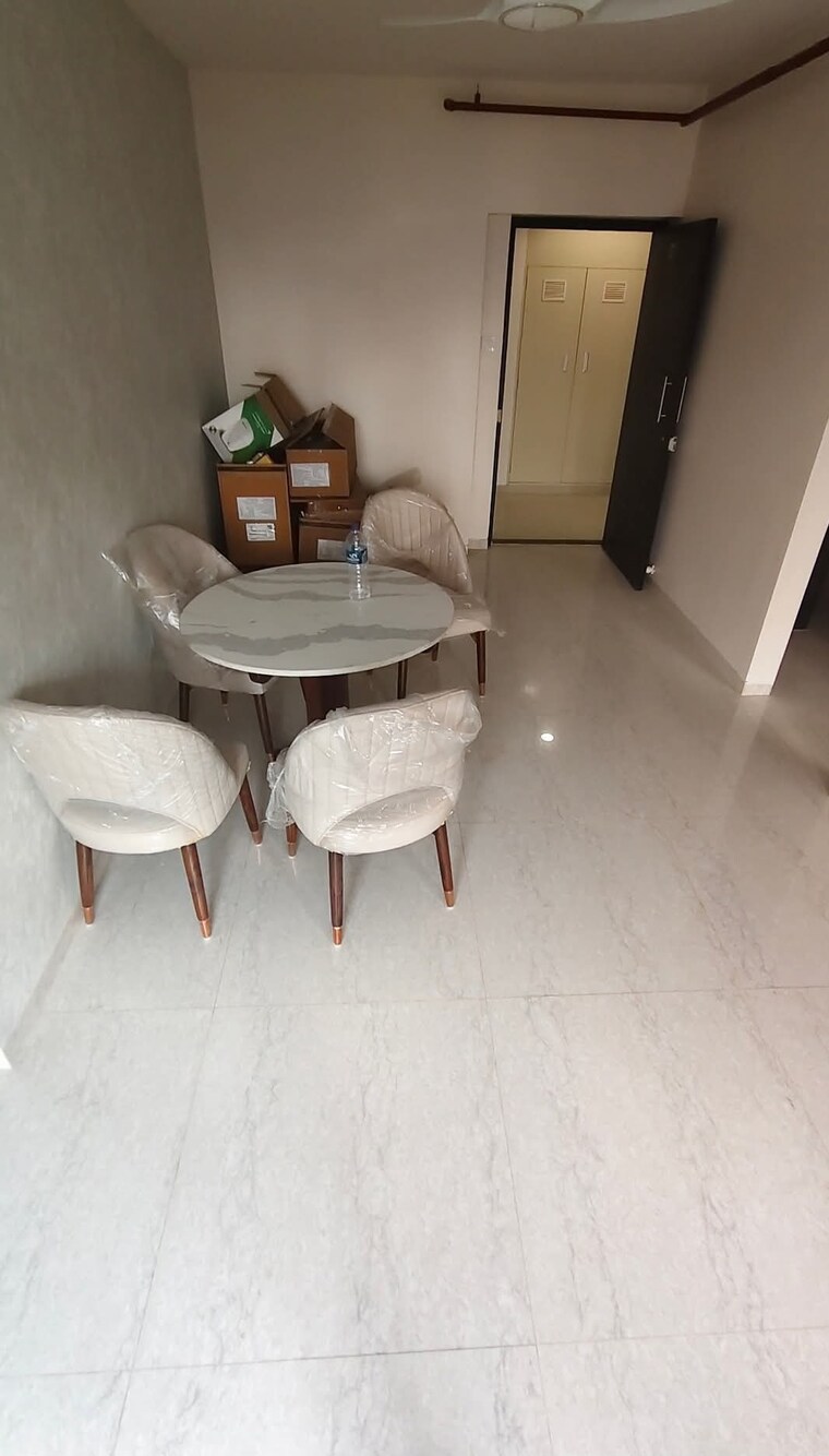 Other, azad nagar 2 Bedroom 750 Sq.Ft. Apartment In Azad Nagar Mumbai 9568718