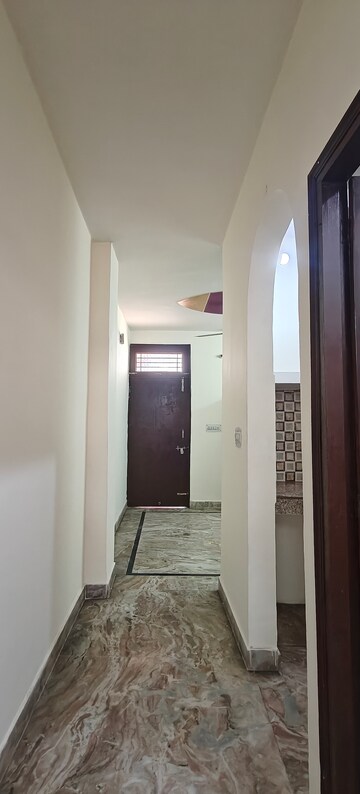  1 BHK Builder Floor at Mayur Vihar Phase 1 – for Rent