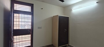 Room in 1 BHK Builder Floor at Mayur Vihar Phase 1 – for Rent