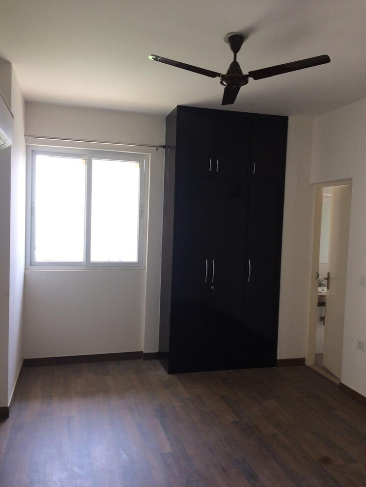 Room, hero-homes-gurgaon 3 Bedroom 884 Sq.Ft. Apartment In Sector 104 Gurgaon 9568733