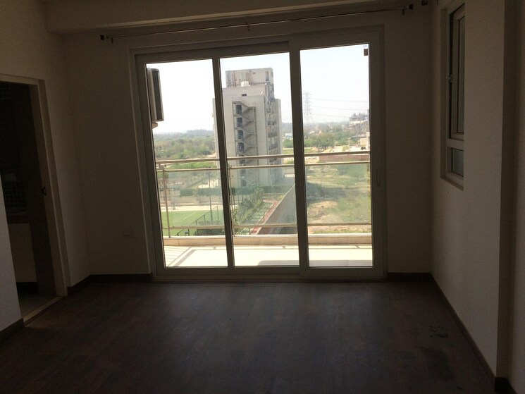 Room, hero-homes-gurgaon 3 Bedroom 884 Sq.Ft. Apartment In Sector 104 Gurgaon 9568733