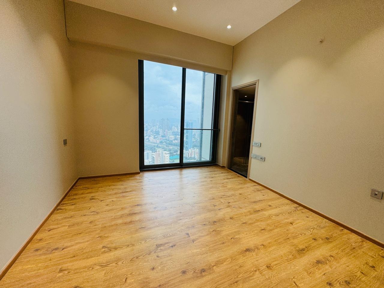 4 BHK Apartment For Rent in Rustomjee Crown