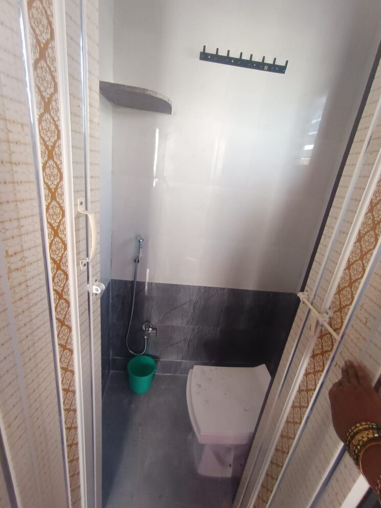 Bathroom, wakad 2 Bedroom 566 Sq.Ft. Apartment In Wakad Pune 9568880