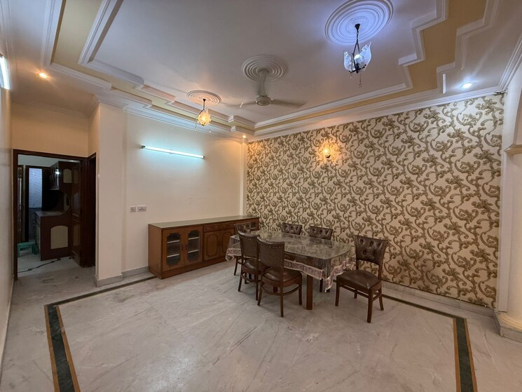 Living Room, paschim vihar 3 Bedroom 1671 Sq.Ft. Builder Floor In Paschim Vihar Delhi 9568383