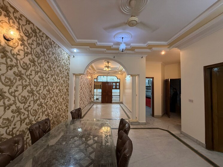 Living Room, paschim vihar 3 Bedroom 1671 Sq.Ft. Builder Floor In Paschim Vihar Delhi 9568383