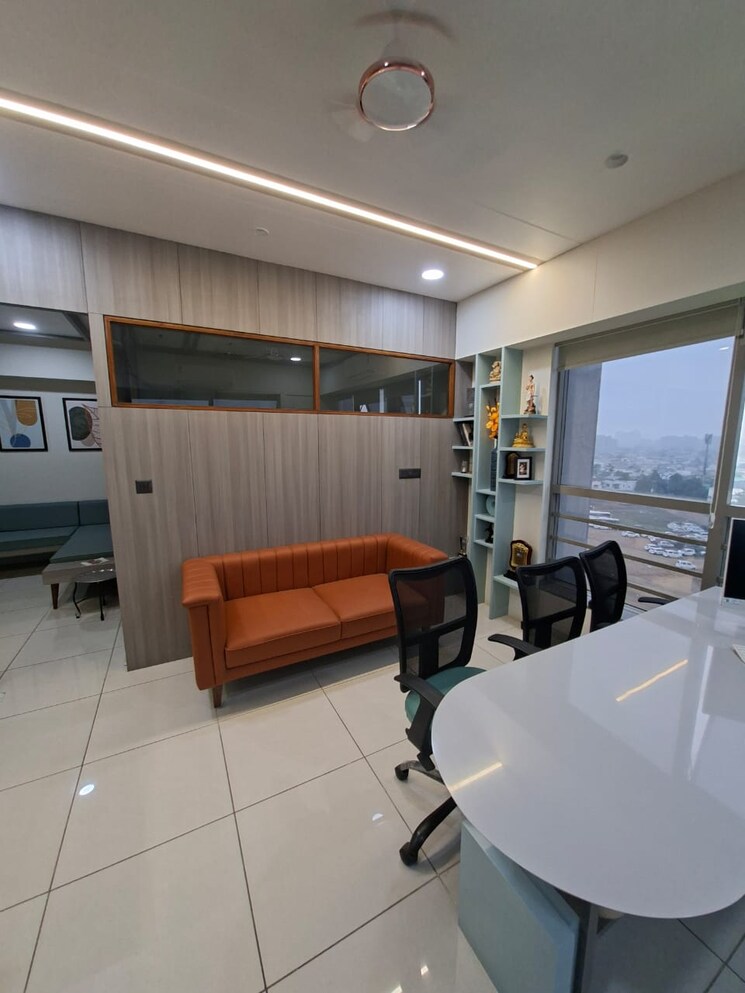 Team Area, shyamal Commercial Office Space 900 Sq.Ft. In Shyamal Ahmedabad 9569053