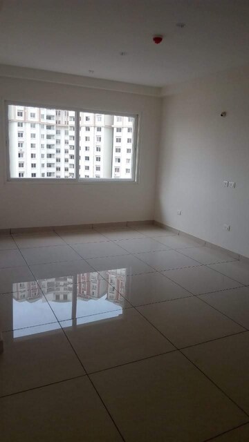 Room in 3 BHK Apartment at Brigade Gardenia, Jp Nagar – for Rent