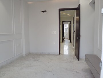 Room in 2 BHK Builder Floor at Paschim Vihar – for Rent