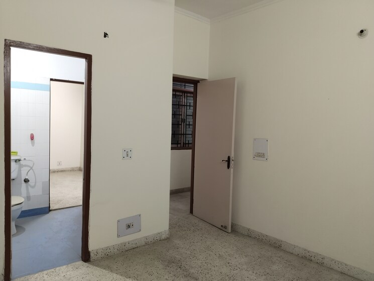 Room, kanishka-residency 3 Bedroom 2700 Sq.Ft. Builder Floor In Sector 35 Faridabad 9569417