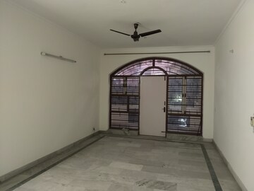 3 BHK Builder Floor For Rent in Kanishka Residency, Sector 35
