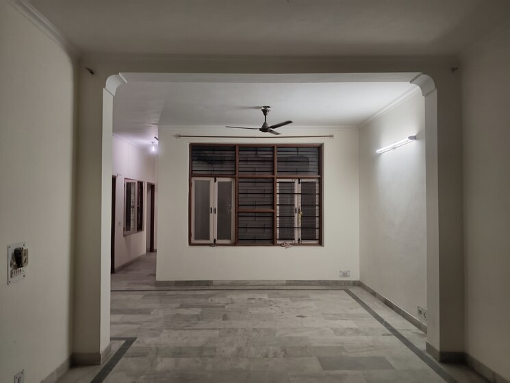 undefined, kanishka-residency 3 Bedroom 2700 Sq.Ft. Builder Floor In Sector 35 Faridabad 9569417