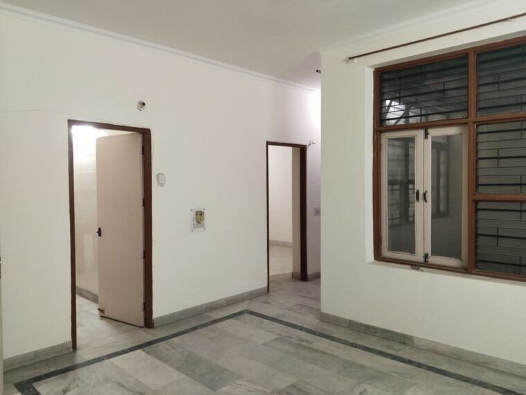 Room, kanishka-residency 3 Bedroom 2700 Sq.Ft. Builder Floor In Sector 35 Faridabad 9569417