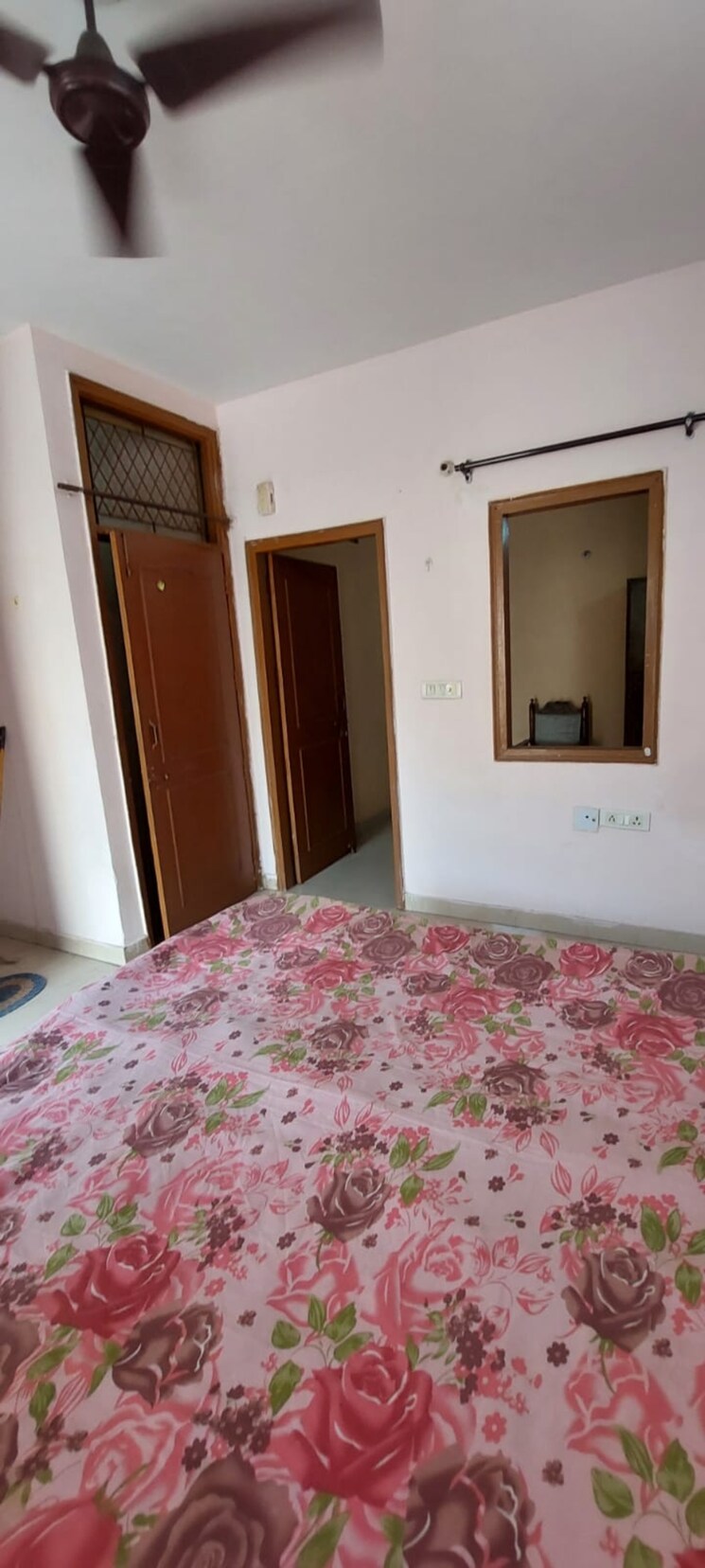 Bedroom, aadharshila-apartment 1 Bedroom 400 Sq.Ft. Apartment In Sarita Vihar Delhi 9569248