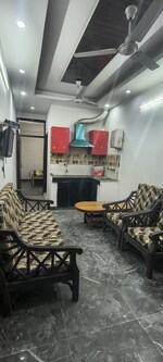 1 BHK 315 Sq.Ft. Builder Floor in Khirki Extension Gupta ca