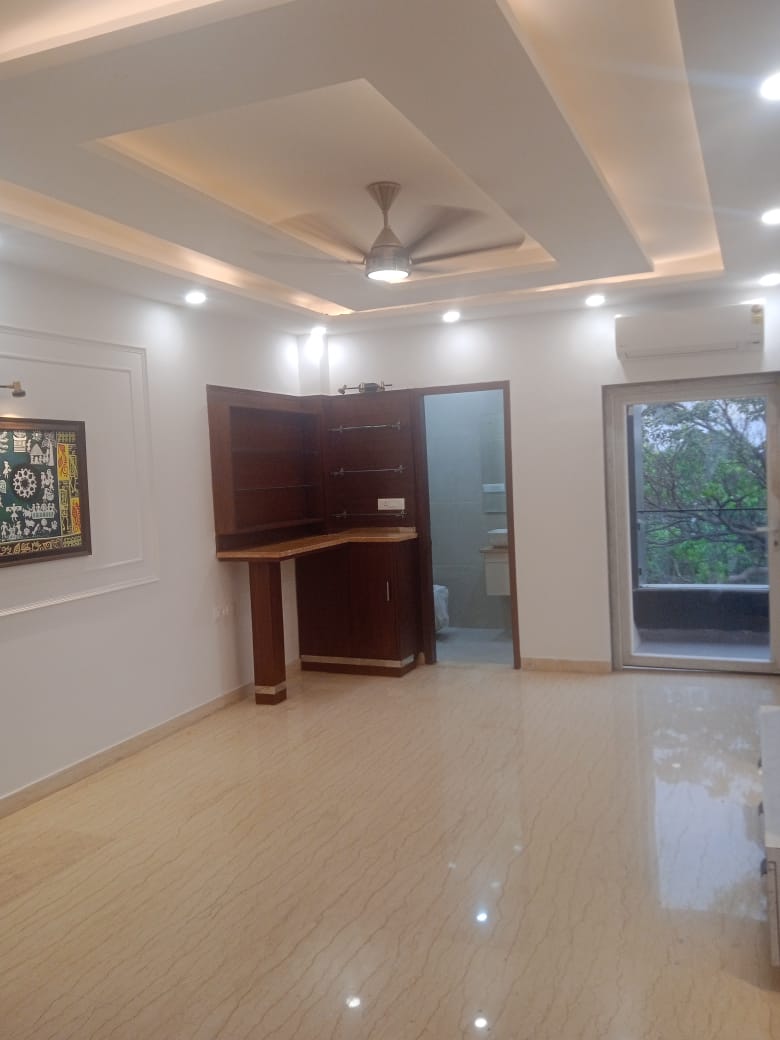 3 BHK 2700 Sq.Ft. Penthouse in Mohit House