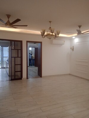 Room in 3 BHK Penthouse at Mohit House, Sushant Lok I – for Rent