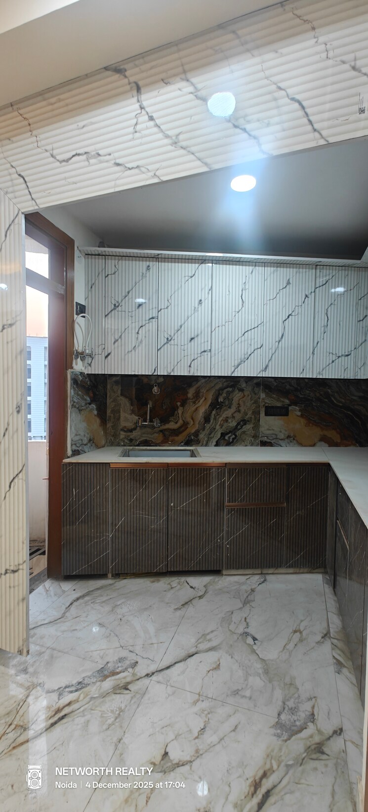 Kitchen, sector 73 3 Bedroom 1400 Sq.Ft. Builder Floor In Sector 73 Noida 9569418