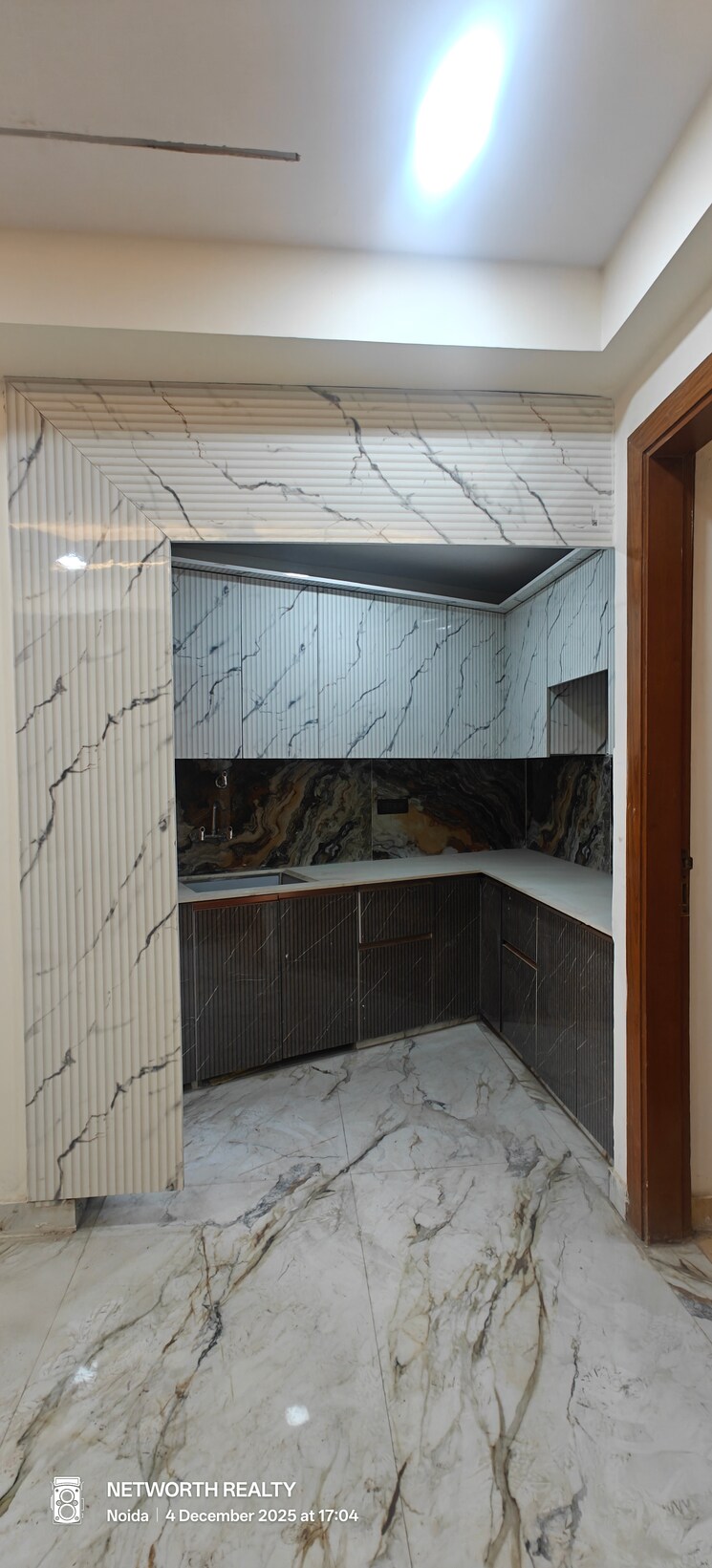 Kitchen, sector 73 3 Bedroom 1400 Sq.Ft. Builder Floor In Sector 73 Noida 9569418