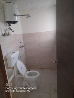 2 BHK Apartment For Sale in Pivotal Paradise