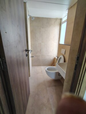 Bathroom in 1.5 BHK Apartment at Shapoorji Pallonji Siennaa Wing A, Kandivali East – for Rent