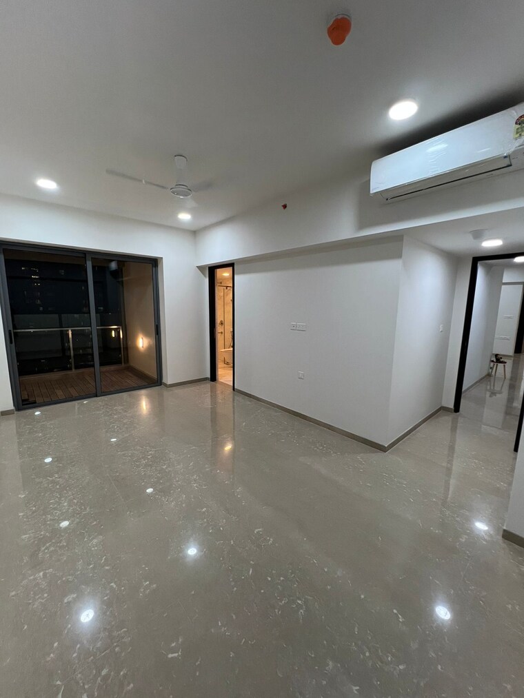 Room, lodha-aura 4 Bedroom 1740 Sq.Ft. Apartment In Wadala Mumbai 9569540