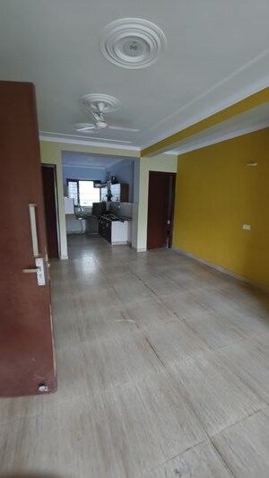 Kitchen in 3 BHK Builder Floor at Vipul World Floors, Sector 48 – for Rent