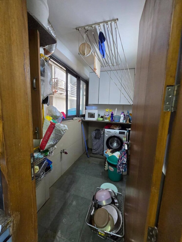 Other, laxmi-niwas-dadar-east 3 Bedroom 1200 Sq.Ft. Apartment In Dadar East Mumbai 9569541