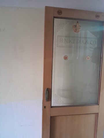   Office Space at Yashwant Shopping Centre, Borivali East – for Rent