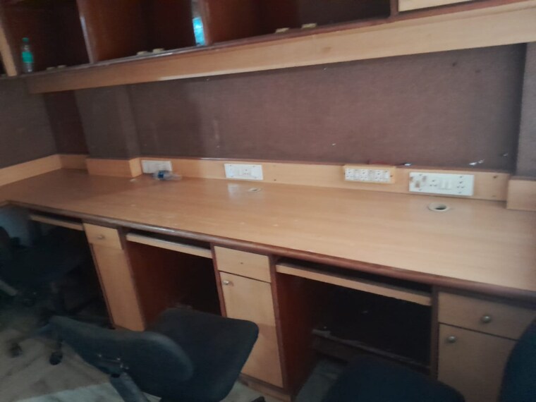 Other, yashwant-shopping-centre Commercial Office Space 150 Sq.Ft. In Borivali East Mumbai 9569557