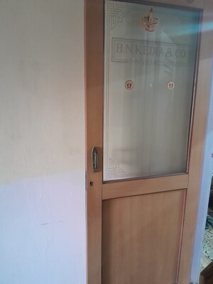   Office Space at Yashwant Shopping Centre, Borivali East – for Rent